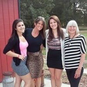 Meet your Posher, Kelly